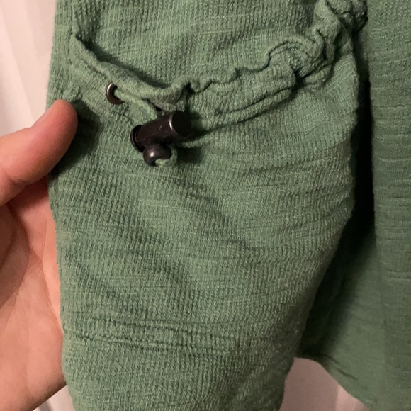 Lucy Cardigan - Picture 3 of 4